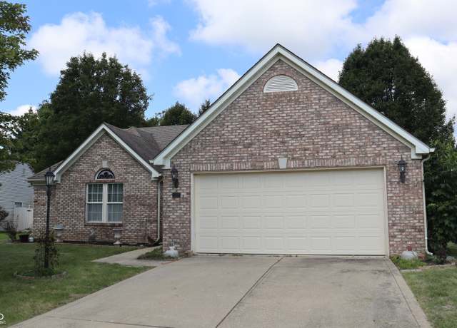 Property at 229 Creekview Cir, Mooresville, IN 46158, 3 beds, 2 baths