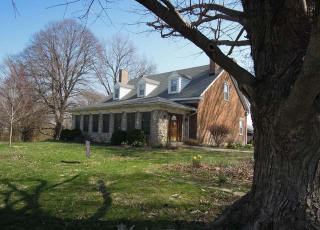 Property at 1 Fields Rd, Mooresville, IN 46158, 2 beds, 2.5 baths