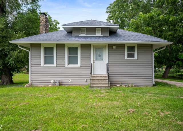 Property at 324 E Hanna Ave, Indianapolis, IN 46227, 3 beds, 2 baths