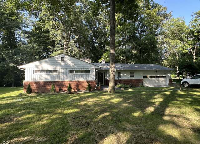 Property at 124 Canterbury Ct, Anderson, IN 46012, 3 beds, 2 baths