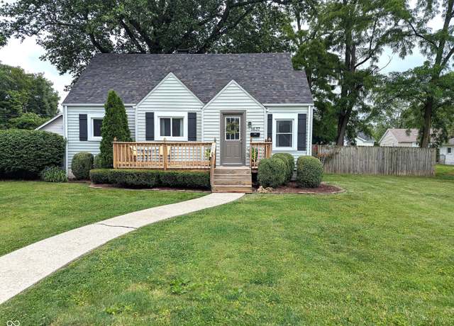 Property at 1637 Meridian St, Columbus, IN 47201, 3 beds, 1.5 baths