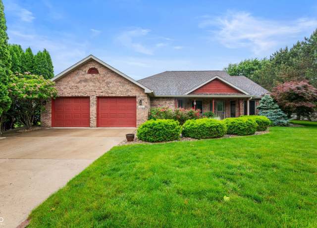 Property at 2027 Round Barn Ct, Anderson, IN 46017, 3 beds, 2 baths