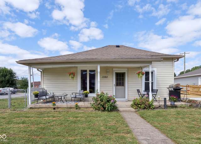 Property at 1390 S Harriet St, Martinsville, IN 46151, 3 beds, 1 bath