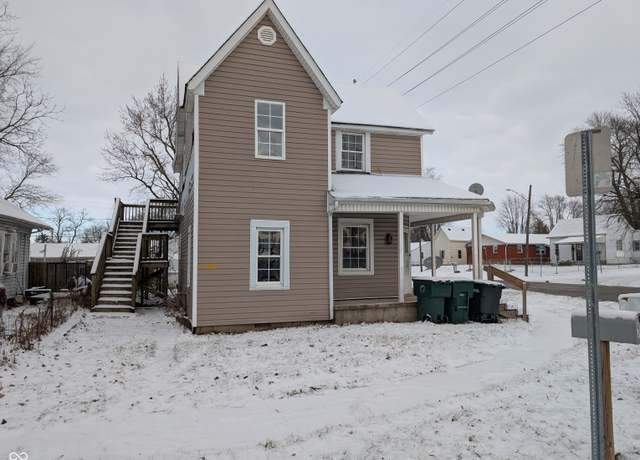 Property at 700 W 11th St W, Muncie, IN 47302, 6 beds, 3 baths