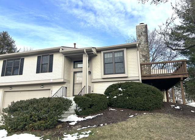 Property at 9518 Bay Vista Dr E, Indianapolis, IN 46250, 2 beds, 2 baths