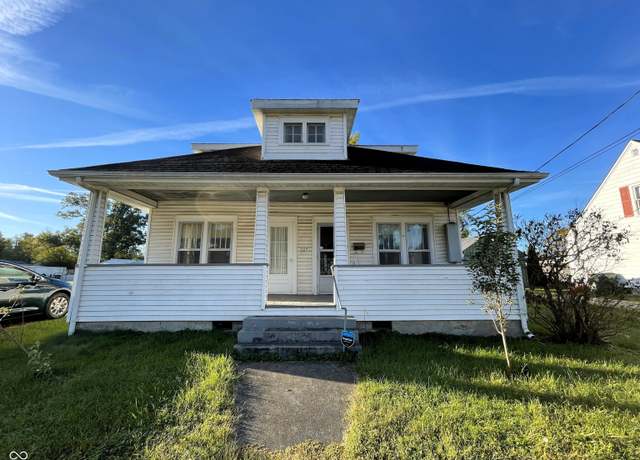 Property at 207 Moore St, Crothersville, IN 47229, 3 beds, 2.5 baths