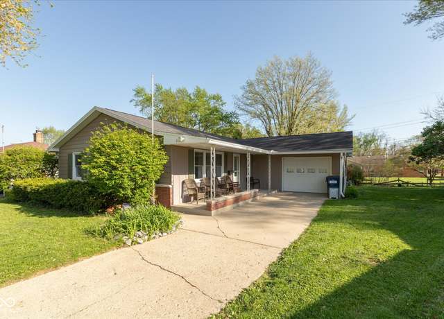 Property at 810 Stadium Dr, Greencastle, IN 46135, 3 beds, 1.5 baths