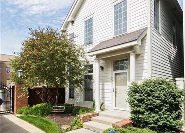 Property at 654 N Senate Ave, Indianapolis, IN 46202, 3 beds, 3.5 baths