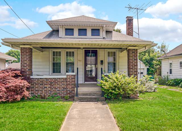 Property at 753 Walnut St, Franklin, IN 46131, 2 beds, 1.5 baths