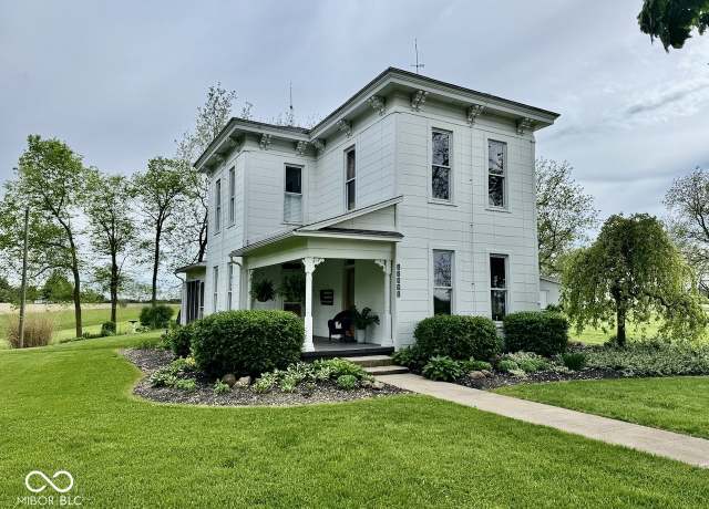 Property at 12801 E Edgewater Rd, Albany, IN 47320, 4 beds, 2 baths