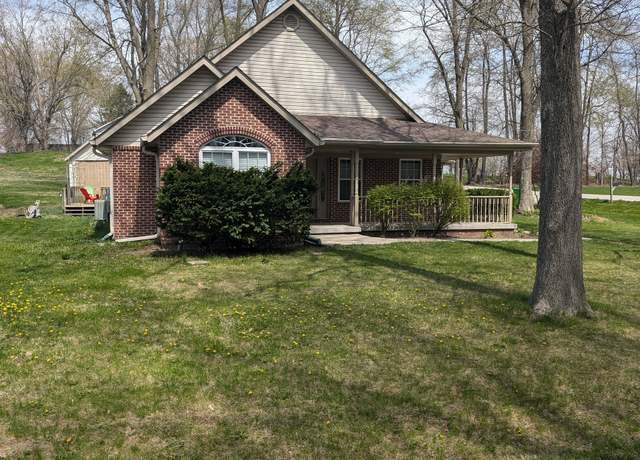 Property at 1047 Glenway Dr, Crawfordsville, IN 47933, 3 beds, 2 baths