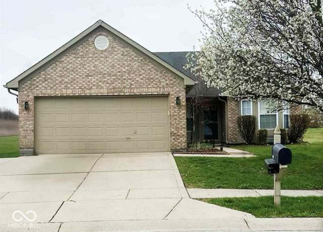 Property at 9671 Trail Dr, Avon, IN 46123, 3 beds, 2 baths
