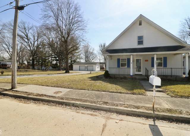Property at 1807 Michigan St, Crawfordsville, IN 47933, 3 beds, 1 bath