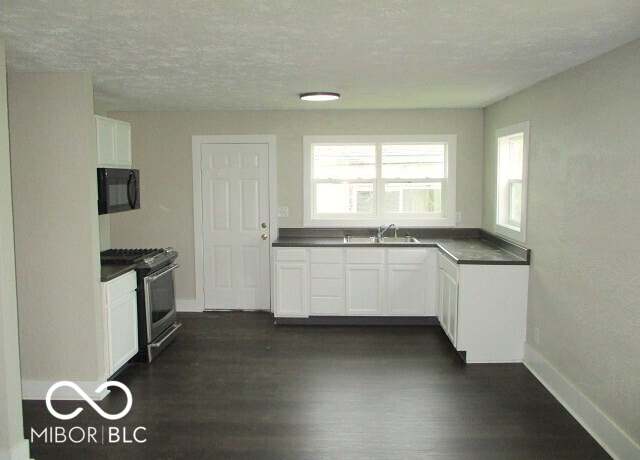 Property at 620 S 2nd St, Noblesville, IN 46060, 3 beds, 2 baths