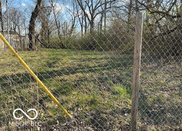 Property at 523 W 28th St, Indianapolis, IN 46208