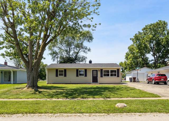 Property at 5503 Arrowhead Blvd, Kokomo, IN 46902, 4 beds, 2 baths