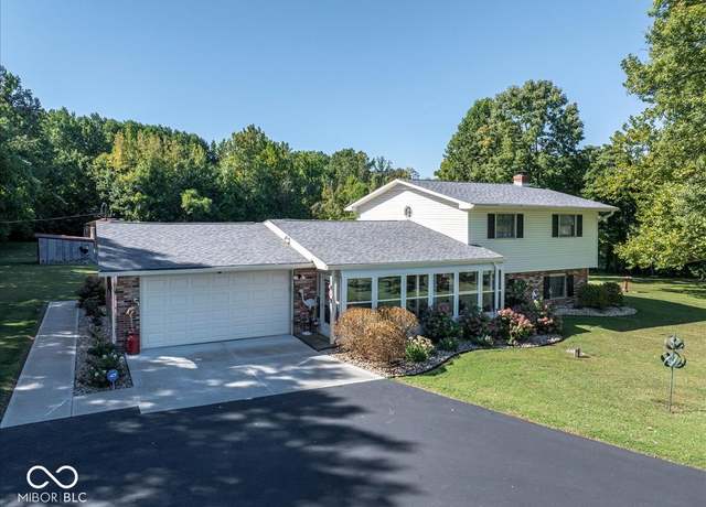 Property at 4405 State Road 44, Martinsville, IN 46151, 4 beds, 2 baths