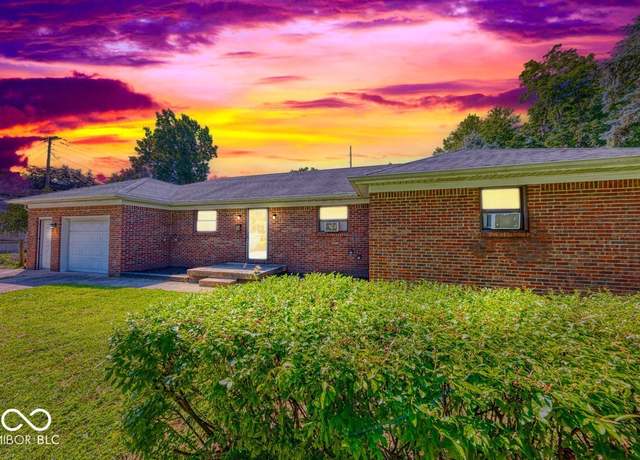 Property at 109 E Harrison St, Martinsville, IN 46151, 3 beds, 2 baths