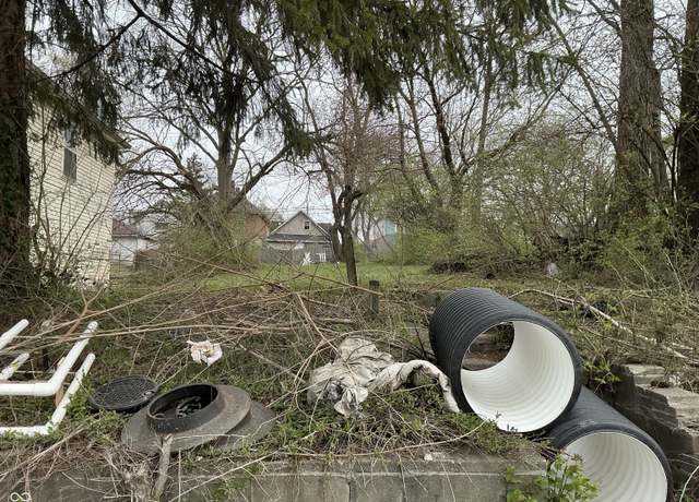 Property at 1030 W 29th St, Indianapolis, IN 46208