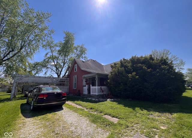Property at 2115 S I St, Elwood, IN 46036, 4 beds, 1 bath