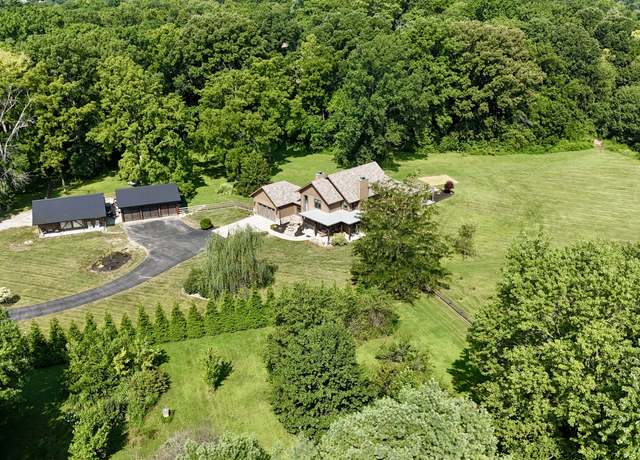 Property at 5218 W Smokey Row Rd, Greenwood, IN 46143, 5 beds, 4.5 baths