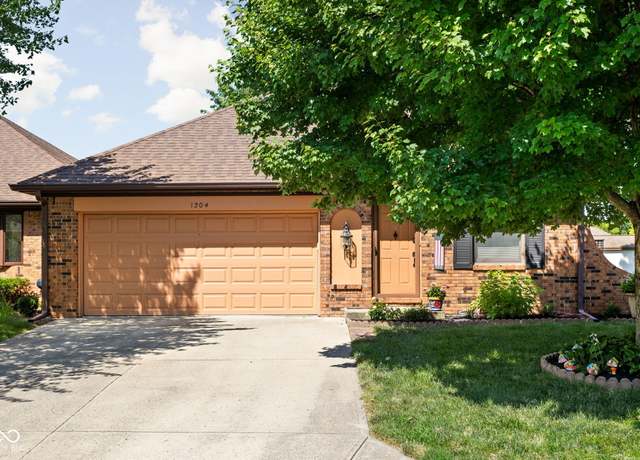 Property at 1204 Willow Springs Blvd, Brownsburg, IN 46112, 2 beds, 2 baths
