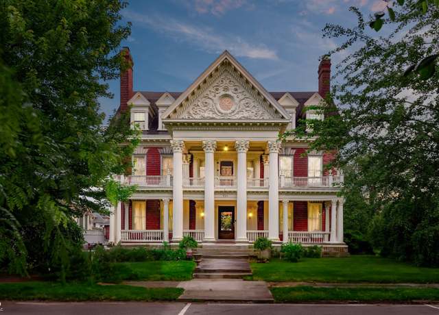 Property at 825 E Washington St, Muncie, IN 47305, 6 beds, 3.5 baths