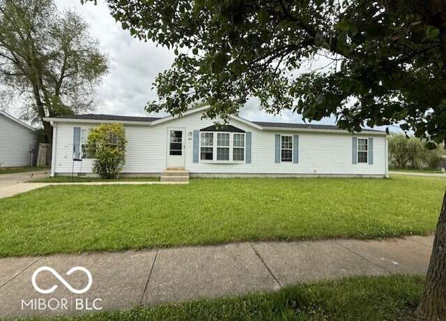 Property at 4617 Autumn Ridge Dr, Columbus, IN 47203, 4 beds, 2 baths