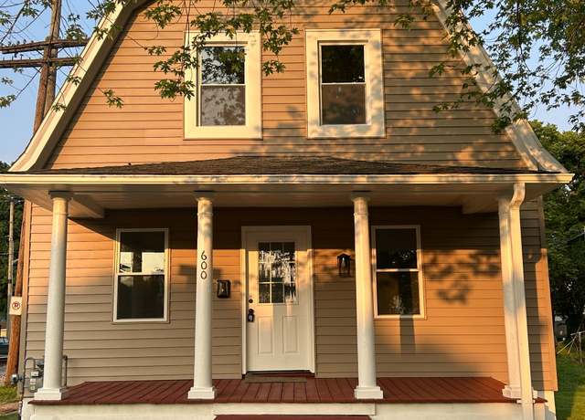 Property at 600 S Walnut St, Crawfordsville, IN 47933, 3 beds, 1 bath