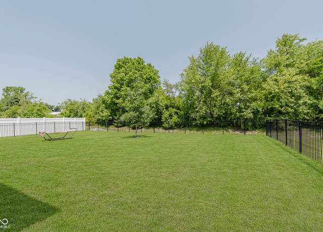 Property at 11840 Crossbill Ct, Noblesville, IN 46060, 4 beds, 2.5 baths