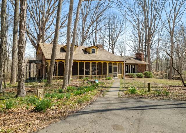 Property at 1828 W 750 S, Trafalgar, IN 46181, 3 beds, 2.5 baths