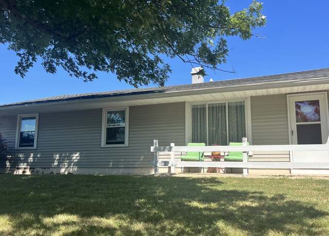 Property at 1512 W Royale Dr, Muncie, IN 47304, 3 beds, 2 baths