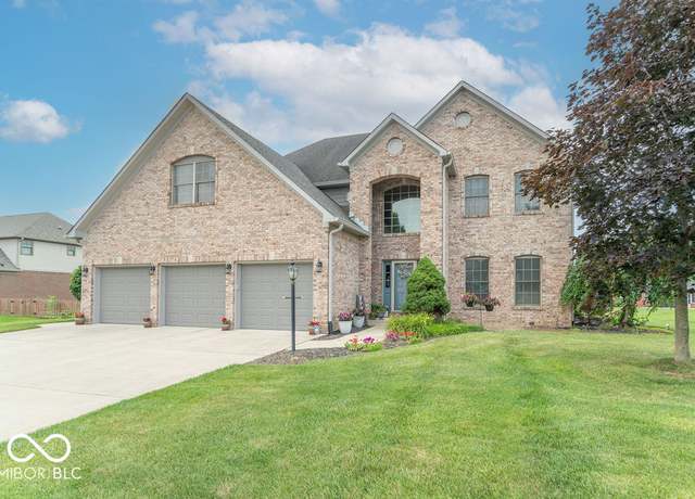 Property at 1035 White Oak Dr, Plainfield, IN 46168, 4 beds, 2.5 baths