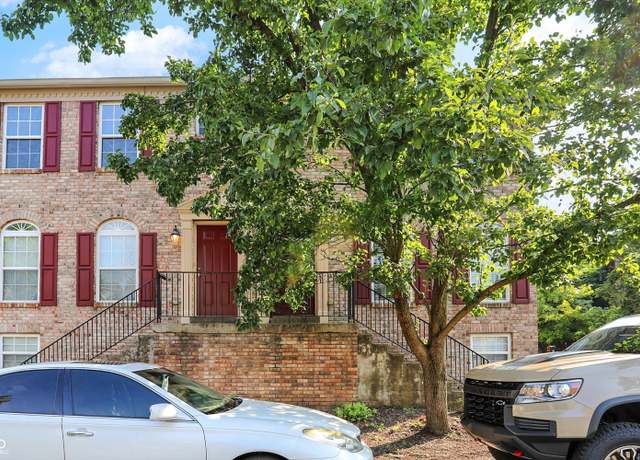 Property at 3045 Armory Dr, Indianapolis, IN 46208, 2 beds, 2.5 baths