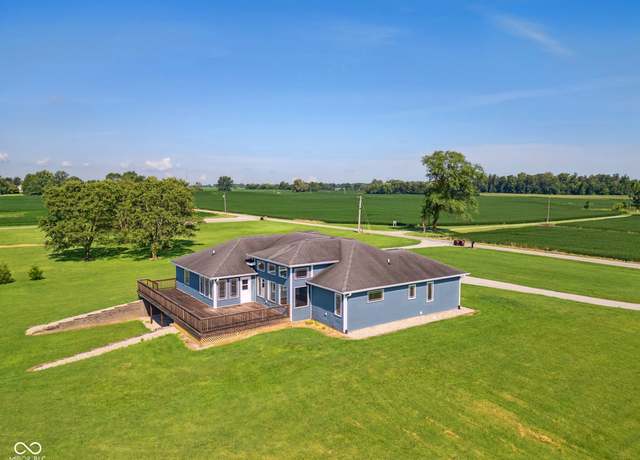 Property at 6525 E 150 S, Columbus, IN 47201, 4 beds, 3.5 baths