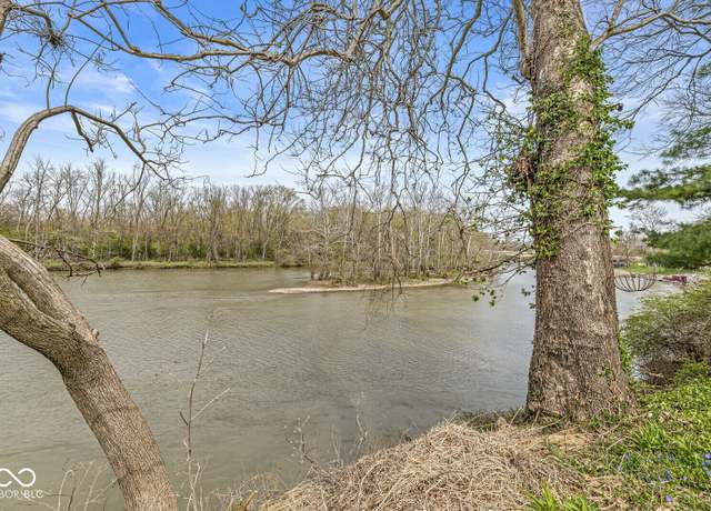 Property at 2230 E 75th St, Indianapolis, IN 46240, 4 beds, 1.5 baths