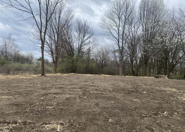 Property at 4205 Clayburn Dr, Indianapolis, IN 46268
