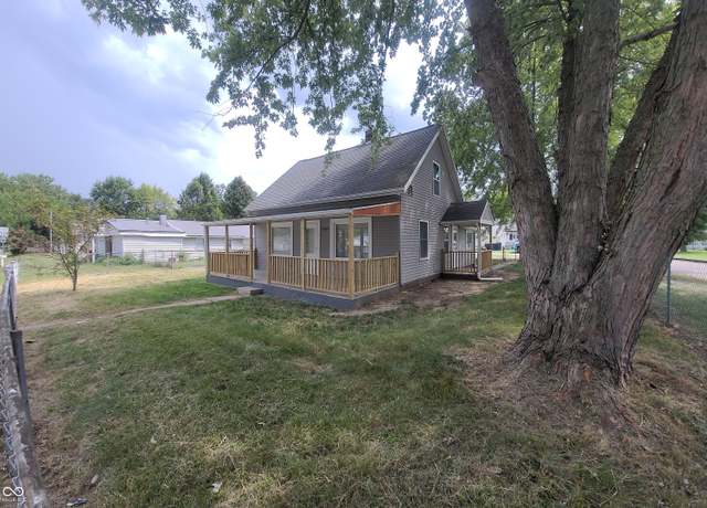 Property at 2212 S Delawanda Ave, Muncie, IN 47302, 3 beds, 1 bath