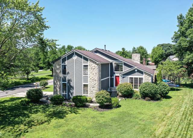 Property at 826 Royal Saint George Dr, Greenwood, IN 46143, 3 beds, 2.5 baths