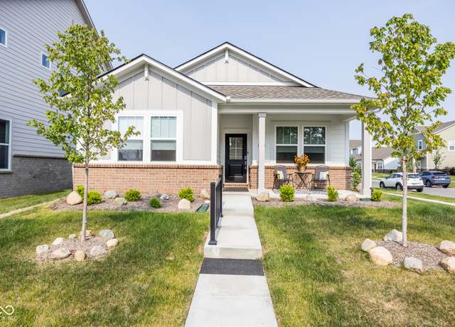 Property at 360 Lincoln Cir W, Fortville, IN 46040, 3 beds, 2 baths