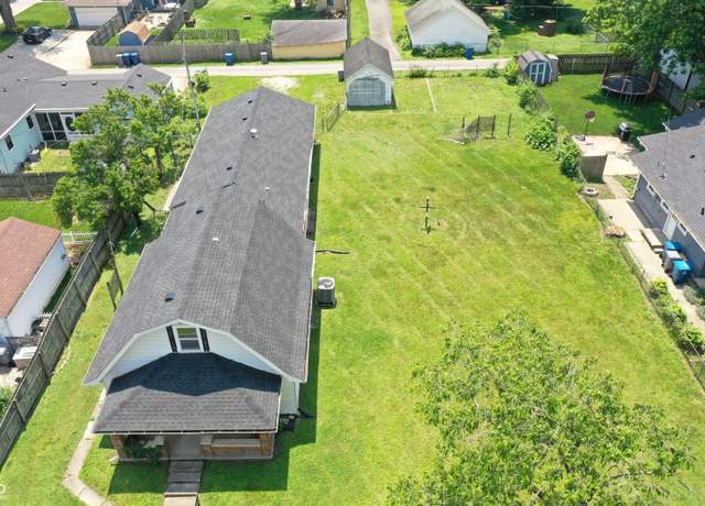 Property at 1175 Central Ave, Noblesville, IN 46060, 4 beds, 3 baths