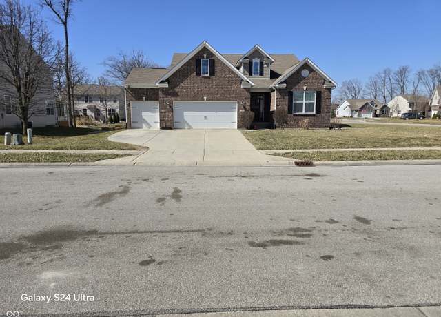 Property at 720 Erin Dr, Avon, IN 46123, 4 beds, 3.5 baths