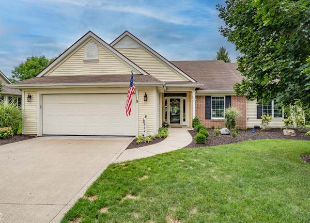 Property at 2920 Sugarmans Trl, Fort Wayne, IN 46804, 2 beds, 2 baths