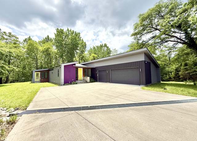Property at 7650 Clarion Dr, Indianapolis, IN 46236, 3 beds, 2.5 baths