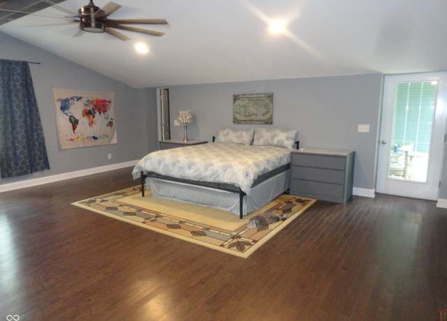 Property at 12407 E US Hwy 50, Seymour, IN 47274, 4 beds, 3 baths