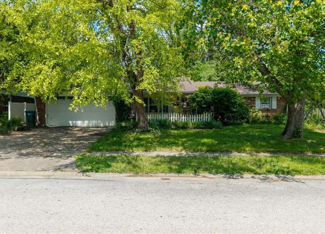 Property at 1416 Miami Ct S, Plainfield, IN 46168, 3 beds, 2 baths