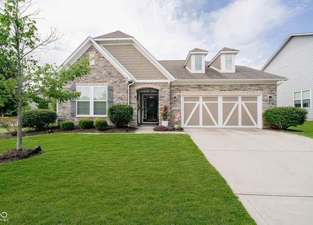 Property at 801 Oaklawn Dr, Westfield, IN 46074, 3 beds, 2 baths