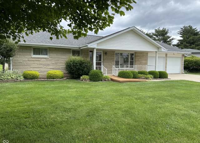 Property at 1862 N Old Orchard Dr, Seymour, IN 47274, 3 beds, 1.5 baths
