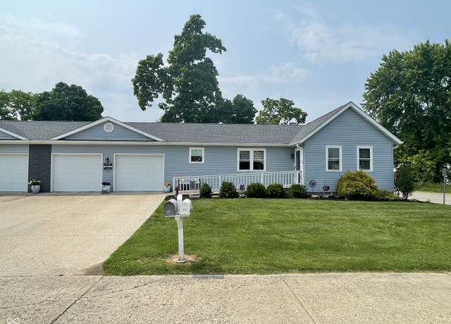 Property at 304 E Wayne St, Spencer, IN 47460, 2 beds, 2 baths