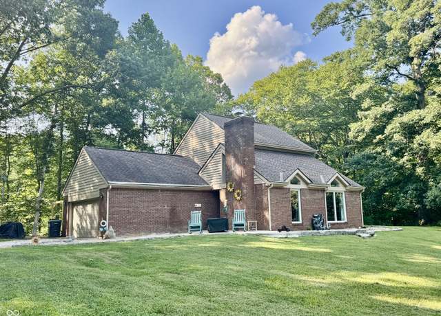 Property at 200 Bailliere Dr, Martinsville, IN 46151, 4 beds, 2.5 baths